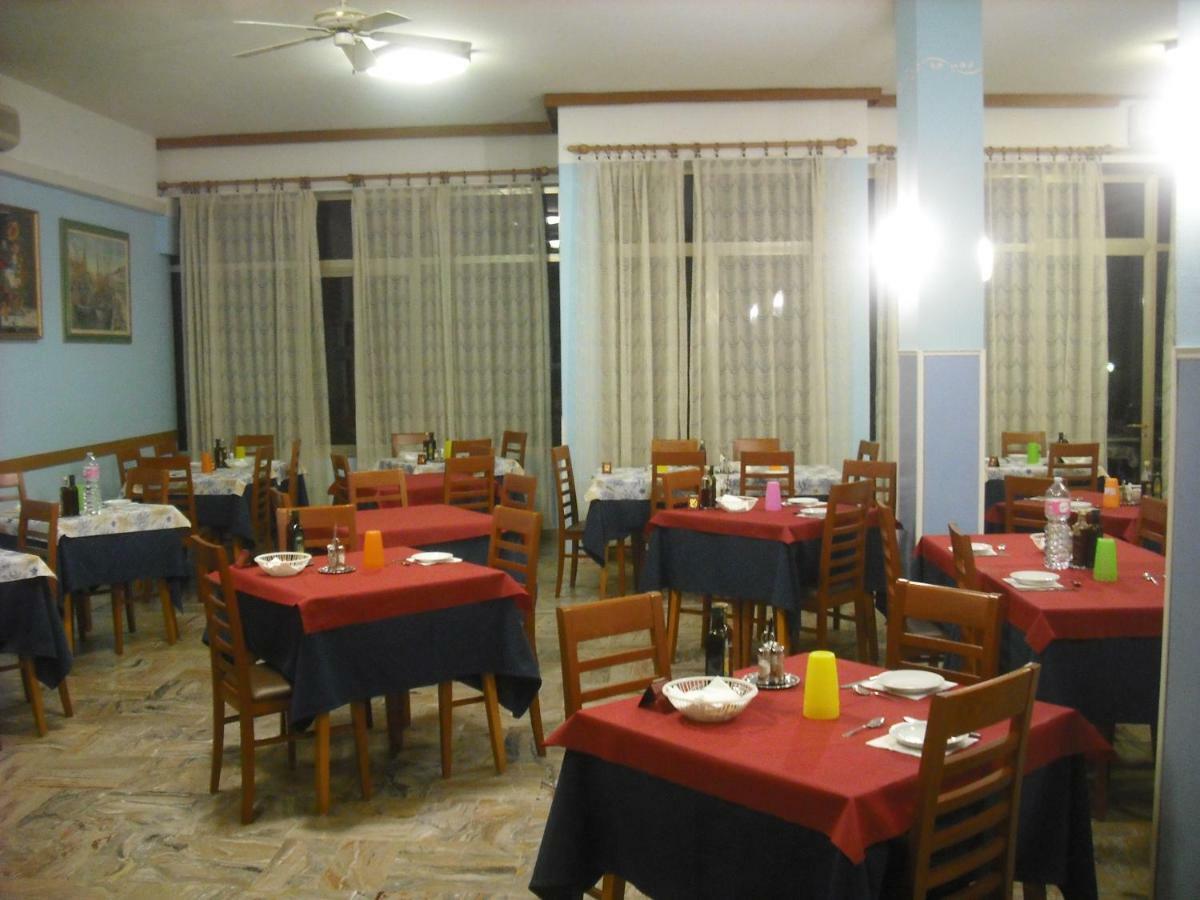 Hotel Bellevue Cesenatico Exteriér fotografie